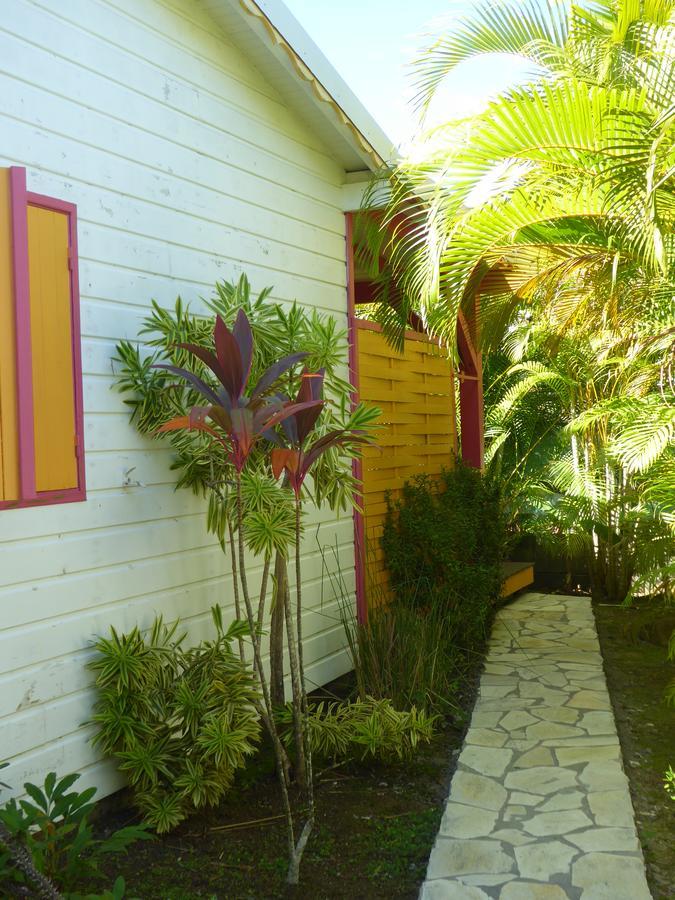 Coco Bungalows Sainte-Rose Exteriör bild